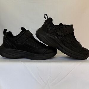 Skechers Tuff Tech Boys Sneakers – Size 11